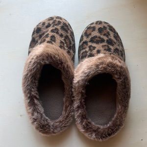 Isotoner slipper